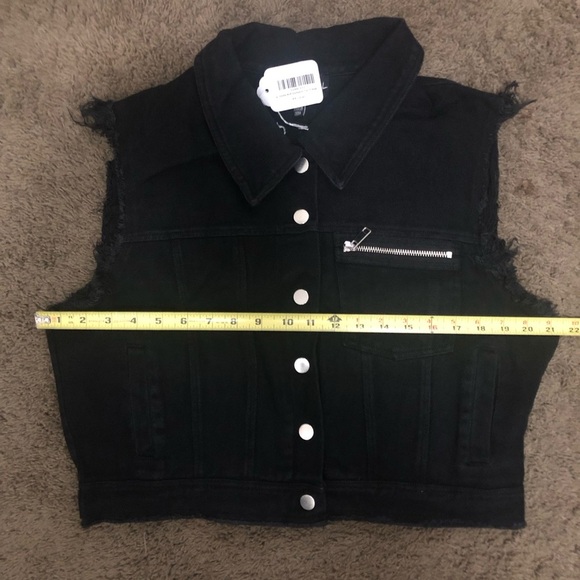 Dolls Kill Cropped Black Denim Jacket Size XX-Large - Picture 5 of 8